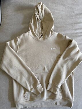 Nike Beige Pullover Hoodie